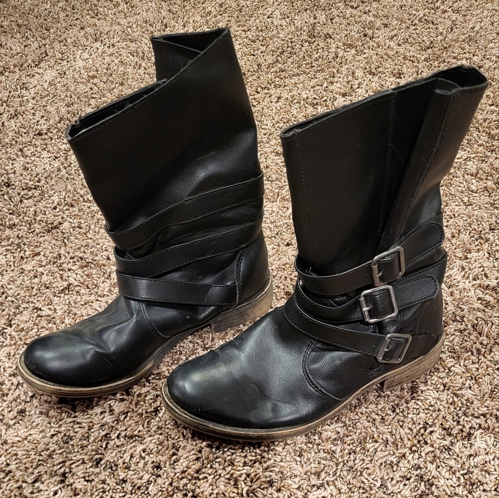 Black Buckle Strap Boots